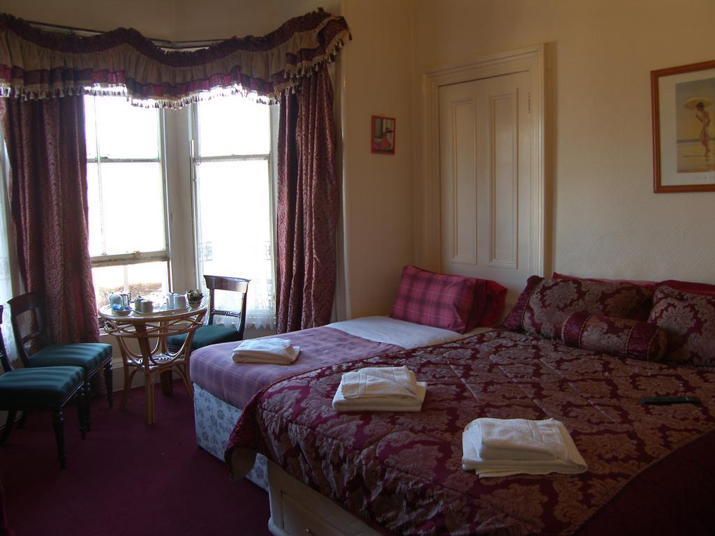 Regis Guest House Edinburgh Rom bilde